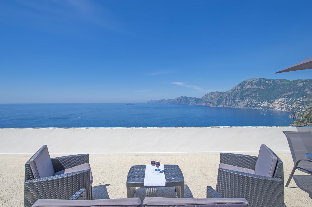 My Shazzy With Amazing Sea View Terrace Apartment